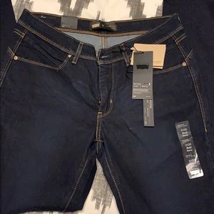 NWT Levi’s bold curve skinny jeans